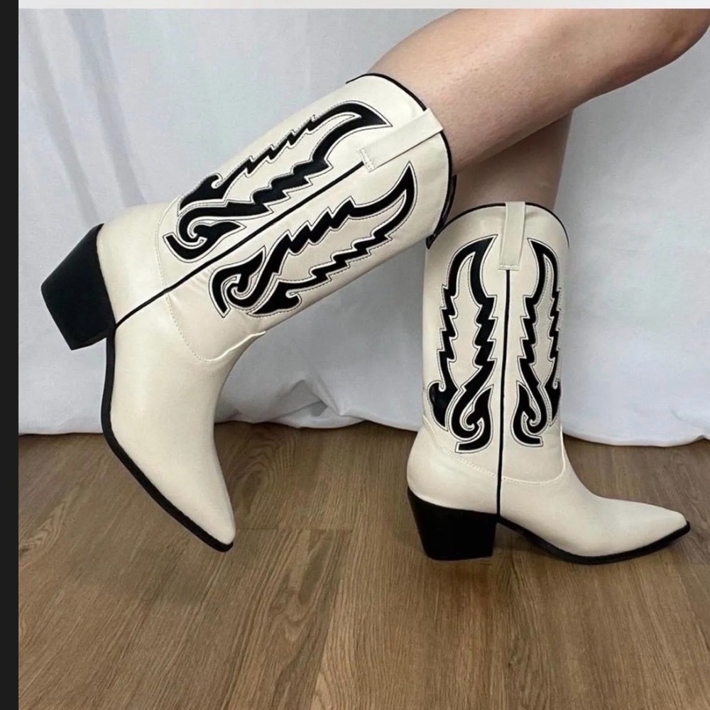 PRINCESS POLLY Billini Cream and Black Western Heeled Boots